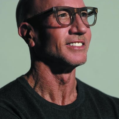 Ron Thurston Leveraged His Second Book to Secure Spotify Sponsorships and Interview Sarah Jessica Parker