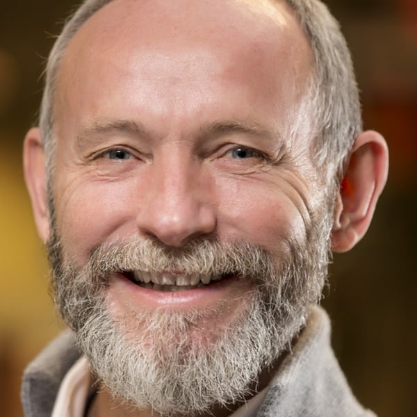 Guy Bell