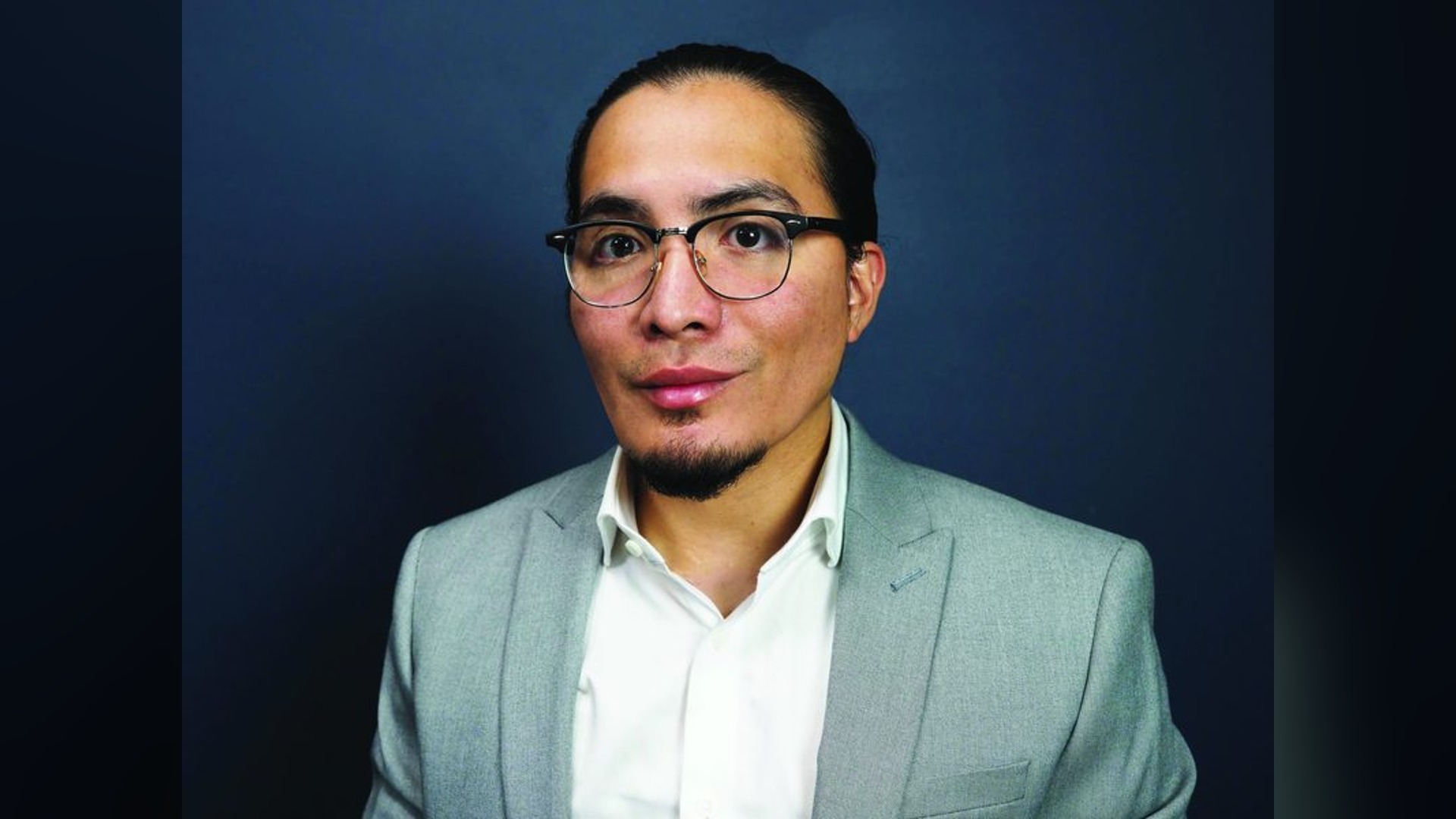 From a Head-On Collision to a Bestseller and a Documentary: Cesar Perez’s Chase the Light