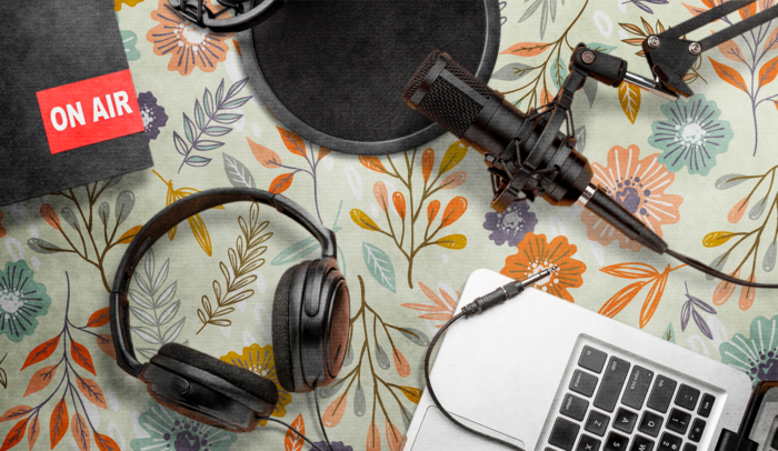 featured image headphones, laptop, microphone and other recording equipment